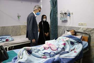 بازدید دکتر دانائی رئیس دانشگاه علوم پزشکی استان سمنان از بیمارستان 15 خرداد مهدیشهر99.05.15 